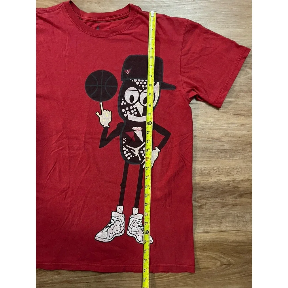 Nike Air Jordan Peanut With Basketball T Shirt size LG Retro Sneaker‎ Tee